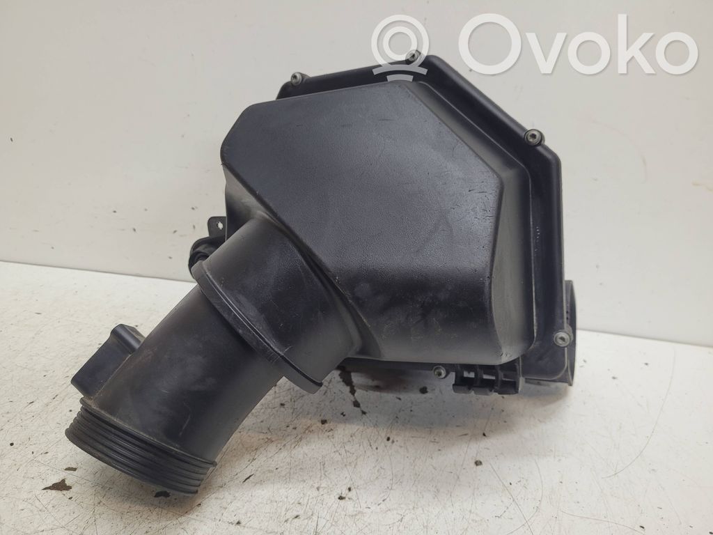 BMW M5 Air filter box 