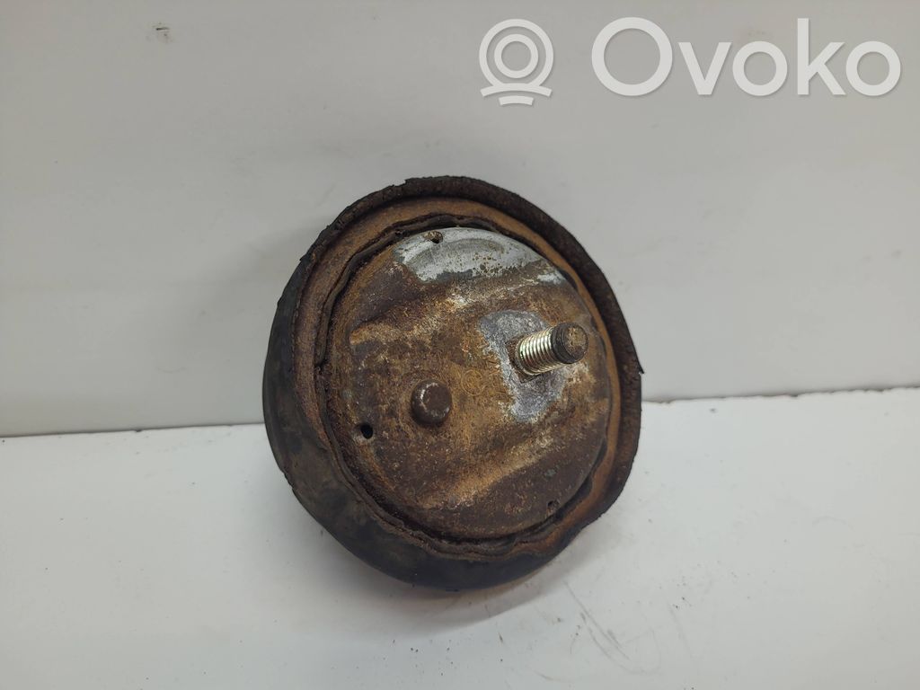 BMW 3 E36 Engine mount bracket 