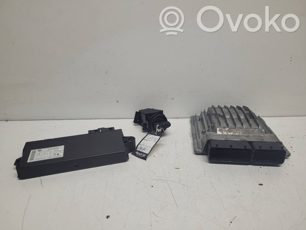 BMW 5 E60 E61 Moottorinohjausyksikön sarja ja lukkosarja 
