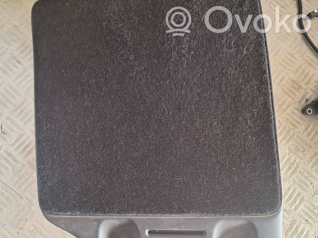 Renault Twingo III Set di attrezzi 