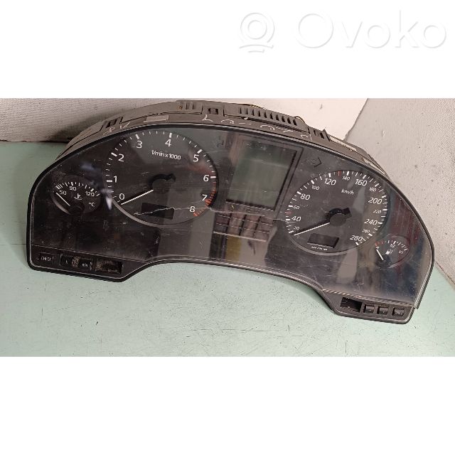 Audi A8 S8 D2 4D Speedometer (instrument cluster) 