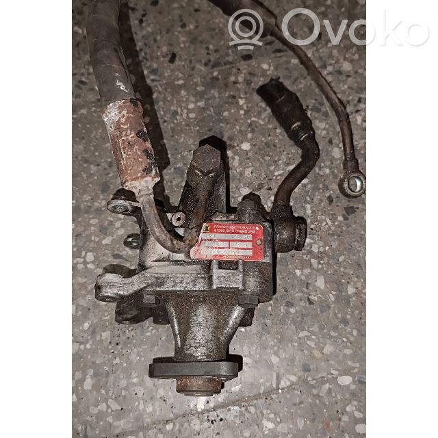 BMW 3 E36 Power steering pump 
