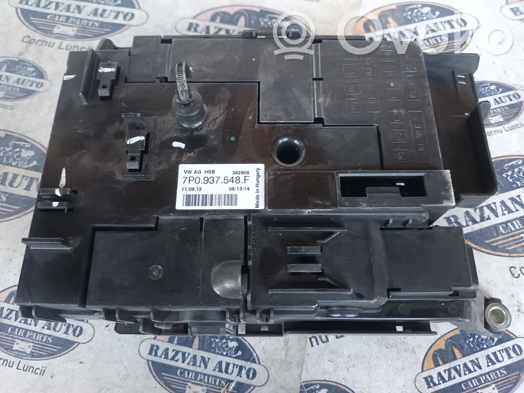 Volkswagen Touareg I Fuse module 