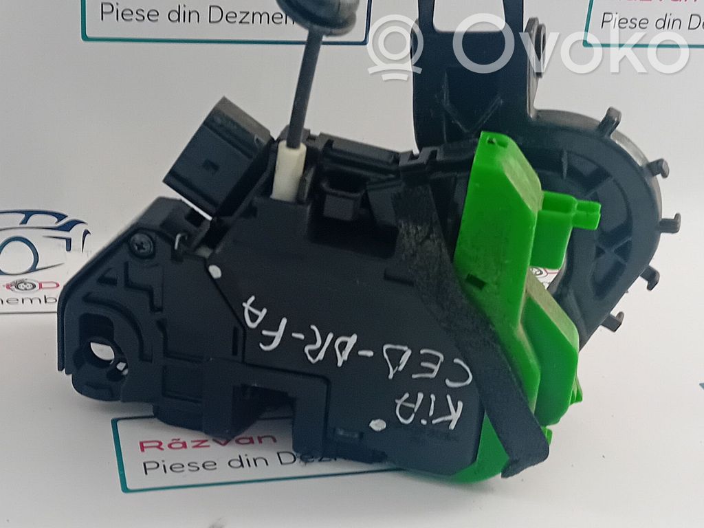 KIA Ceed Zamek drzwi przednich 