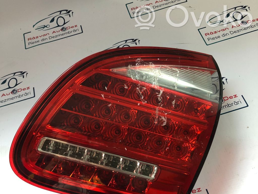 Porsche Cayenne (92A) Задний фонарь в крышке 