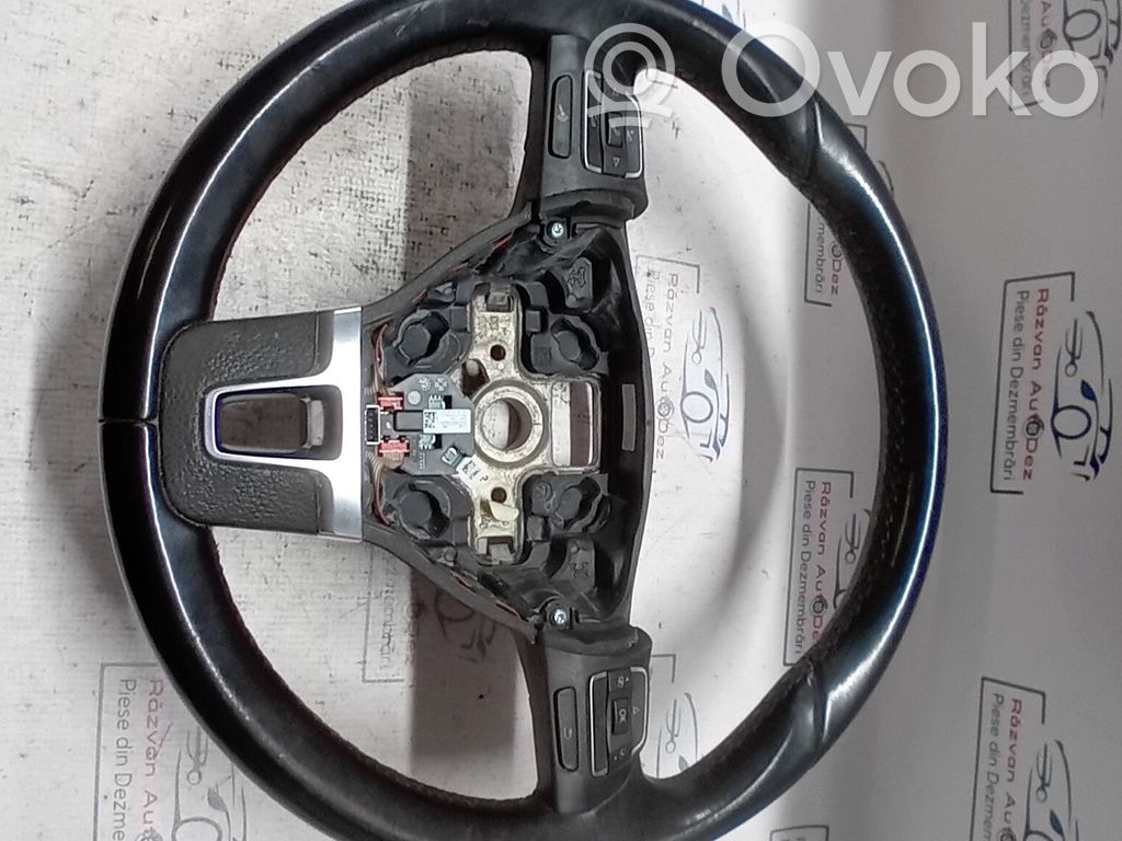 Volkswagen Tiguan Steering wheel 