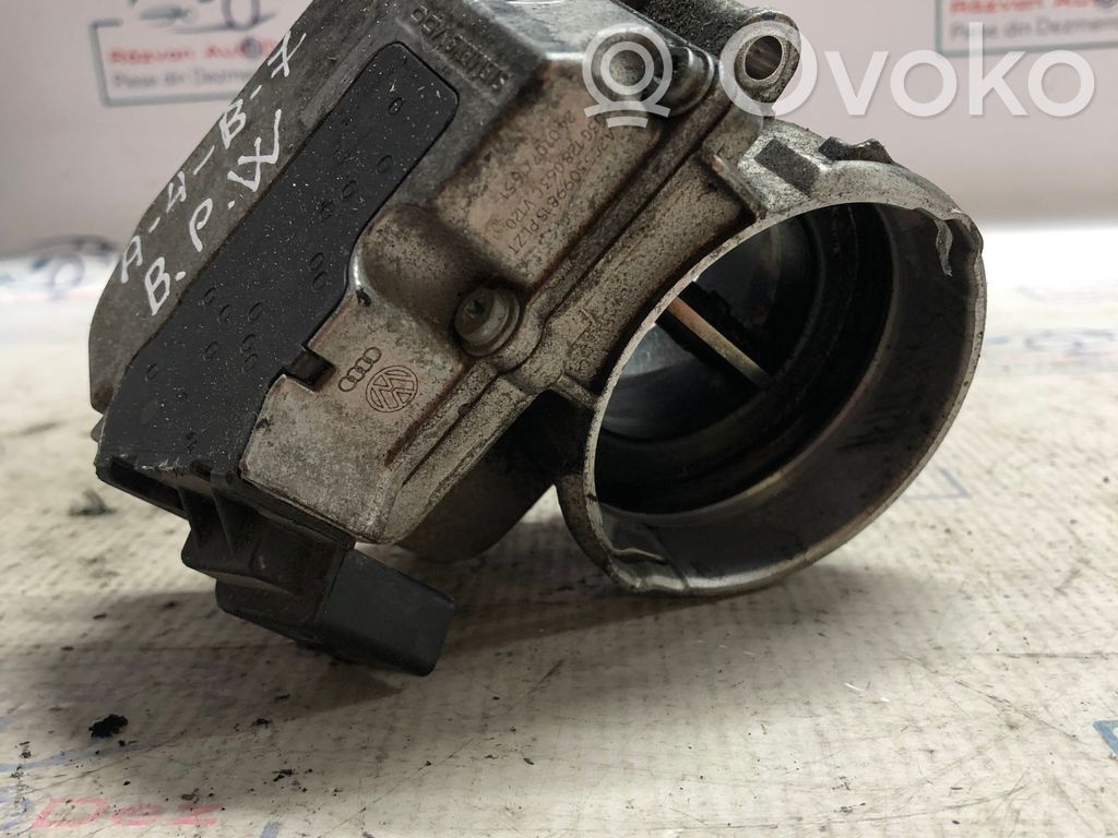 Audi A4 S4 B7 8E 8H Przepustnica 