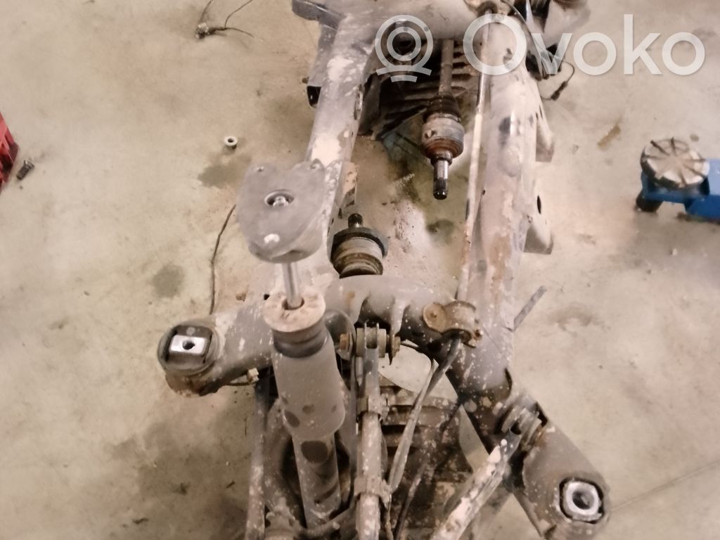 BMW 7 F01 F02 F03 F04 Belka tylna 