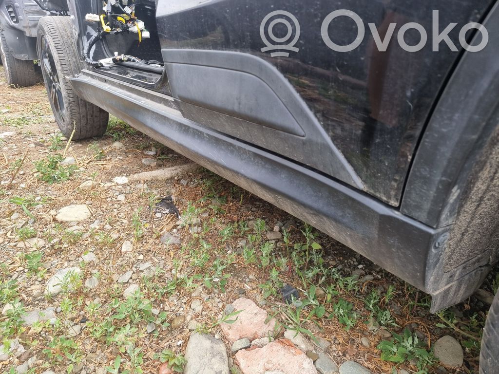 Suzuki Grand Vitara I Próg 