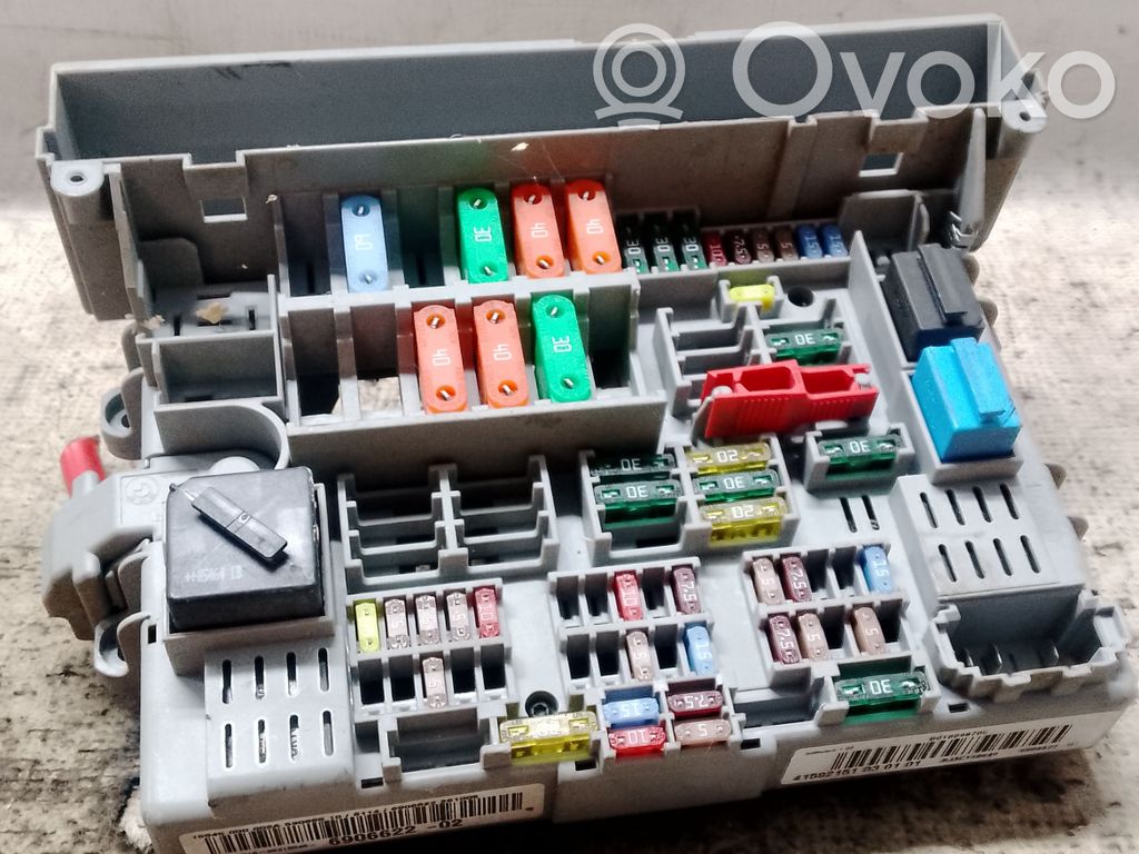 BMW E3 E9 Fuse module 