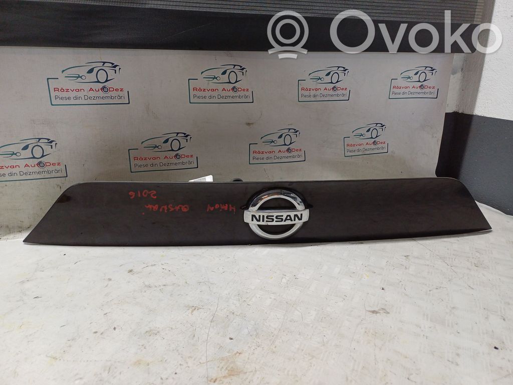 Nissan Qashqai Takaluukun koristelista 