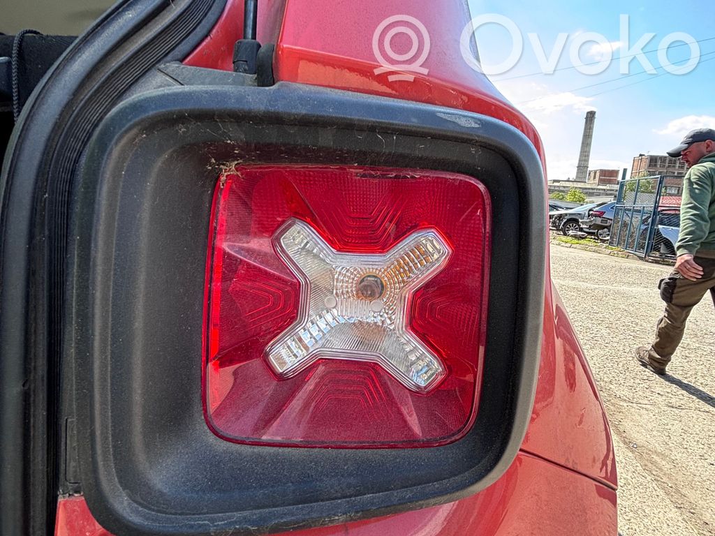 Jeep Renegade Galinis žibintas kėbule 