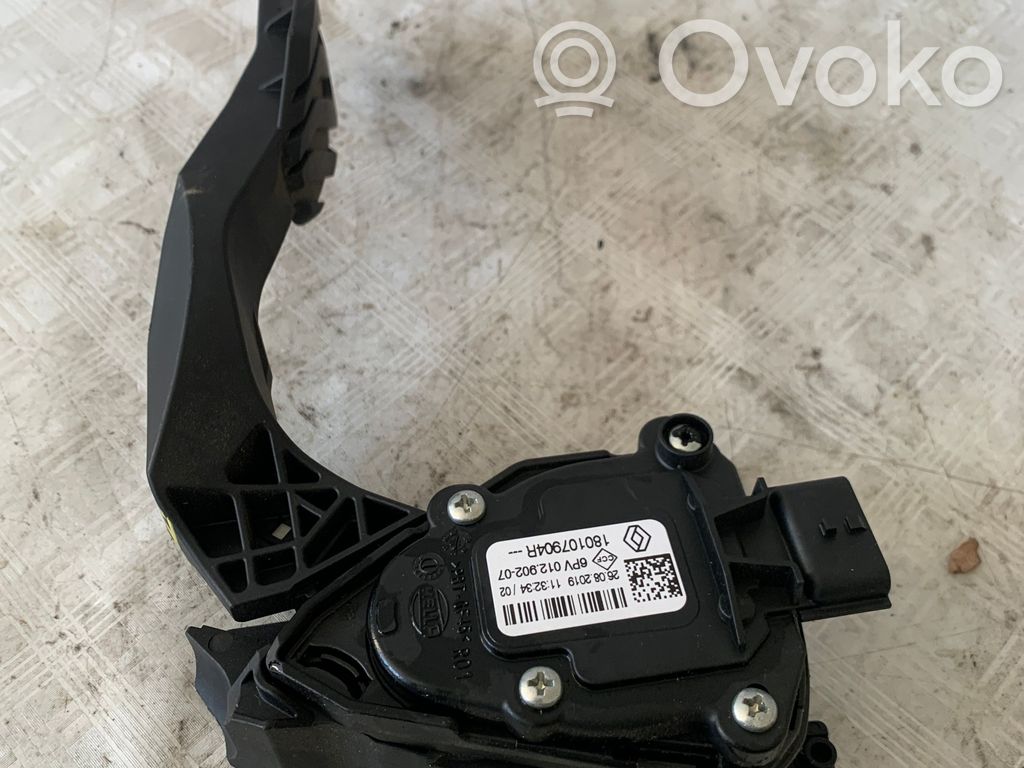 Gaspedal   180107904R,180107904R