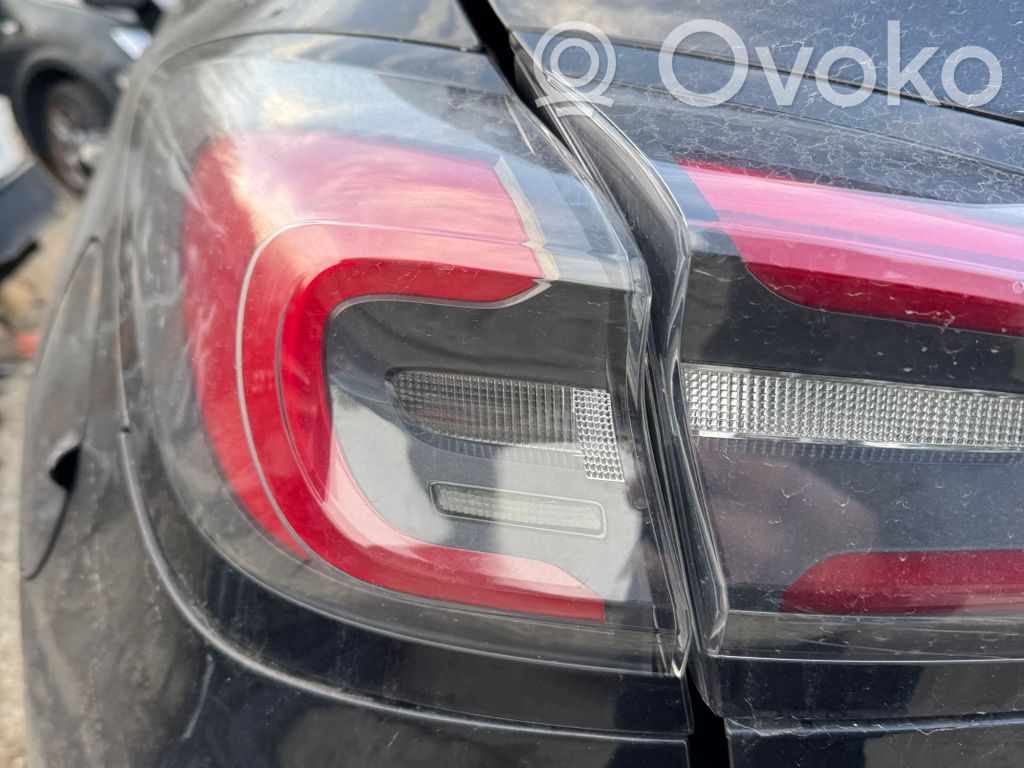 Rear/tail lights