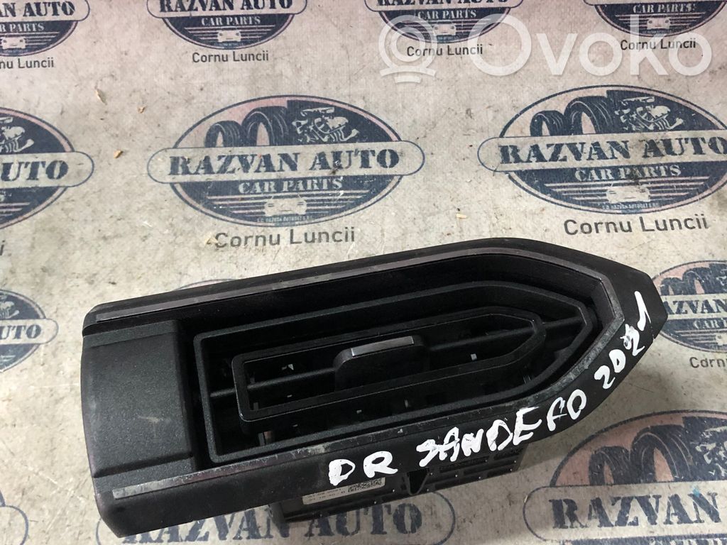 Dacia Sandero II Dash center air vent grill 