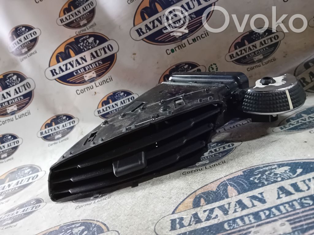 Ford B-MAX Centrinės oro grotelės 