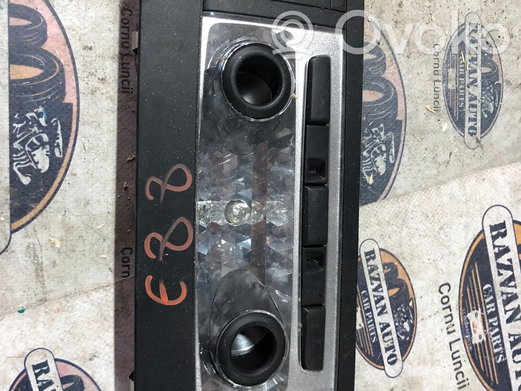 Front seat light   922570001,12330,922570001