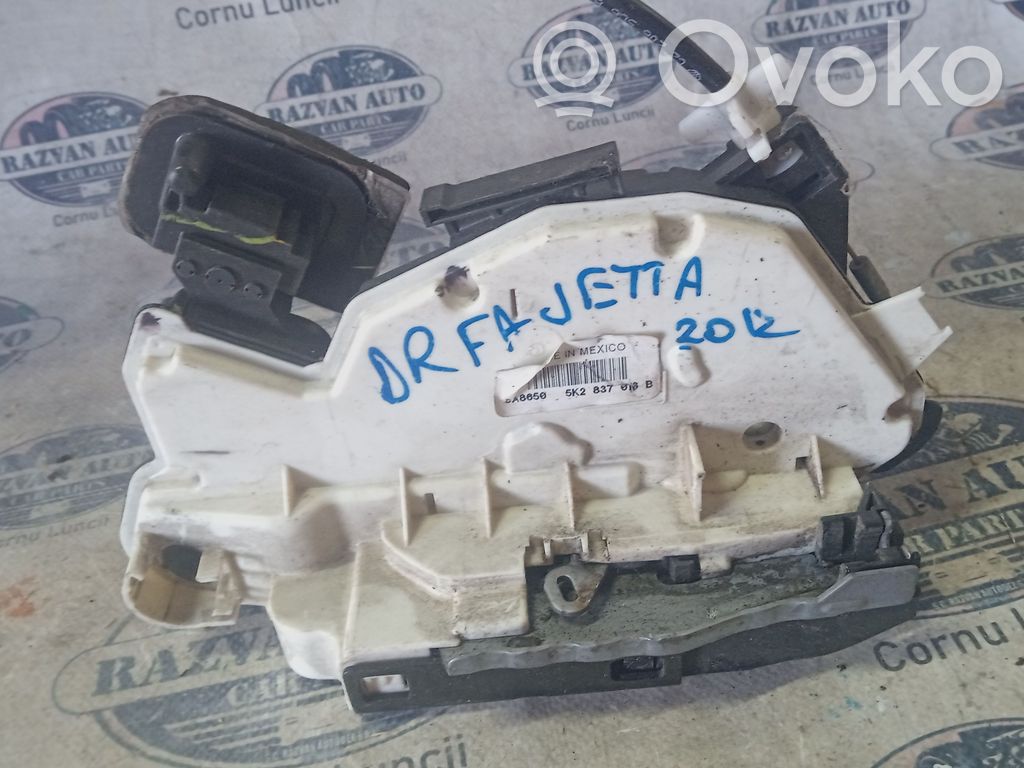 Volkswagen Jetta I Zamek drzwi przednich 