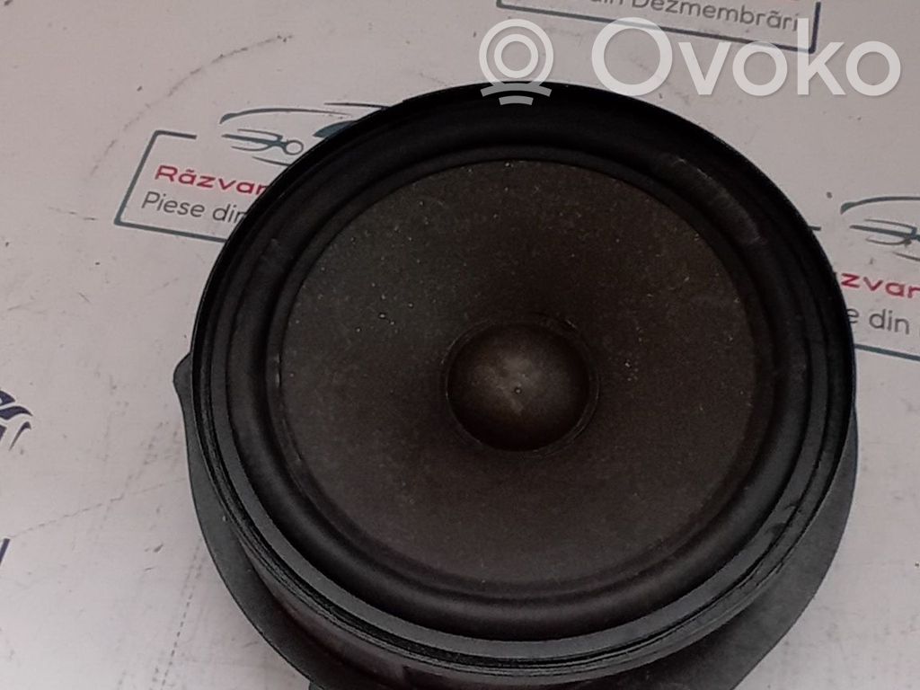 Dacia Sandero Dash center speaker frame 