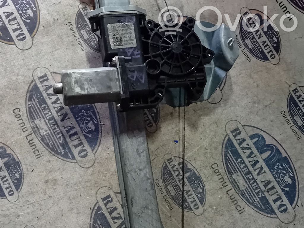 Renault Captur Front door window regulator with motor 