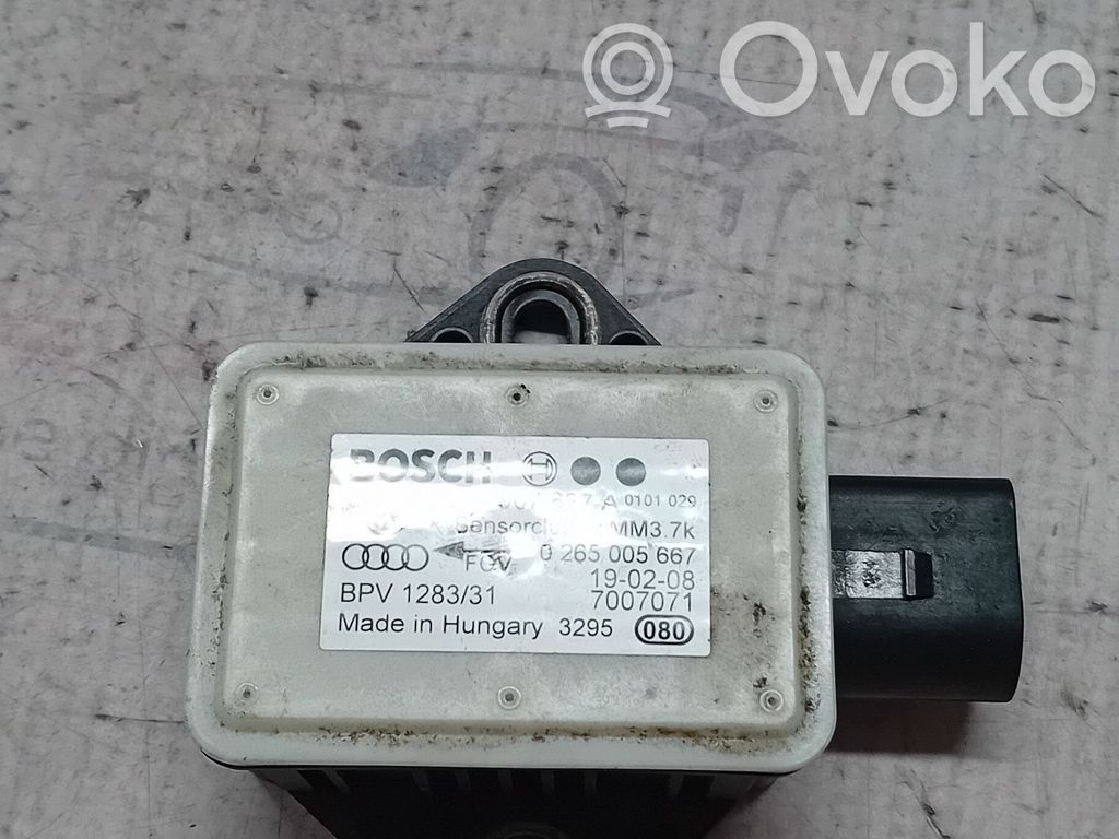 Audi A5 8T 8F Czujnik przyspieszenia ESP 