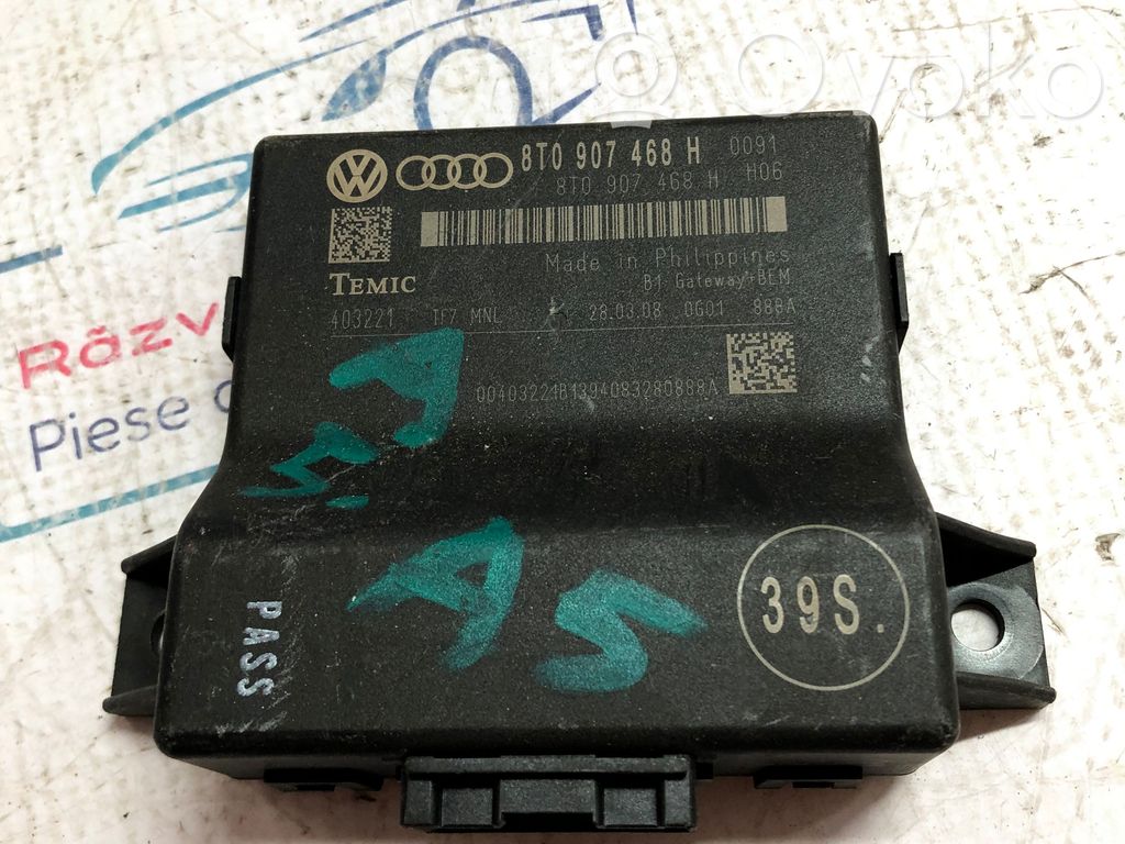 Audi A5 8T 8F Moduł sterowania Gateway 
