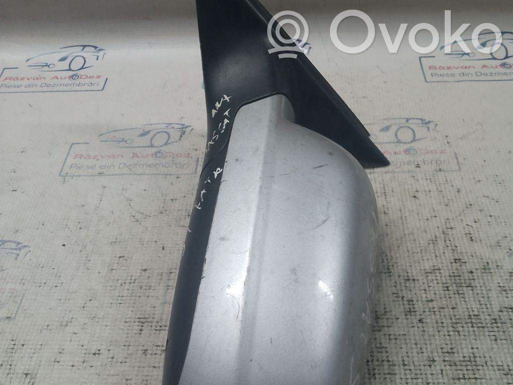 Volkswagen PASSAT B5 Front door electric wing mirror 