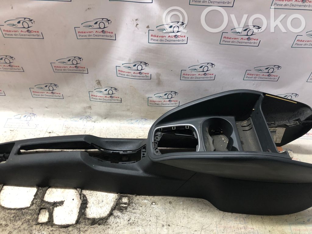 Audi A1 Reposabrazos 