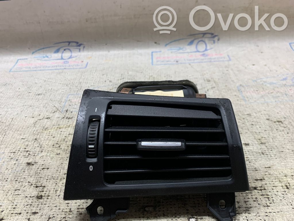 BMW iX3 G08 Rejilla de ventilación central del panel 
