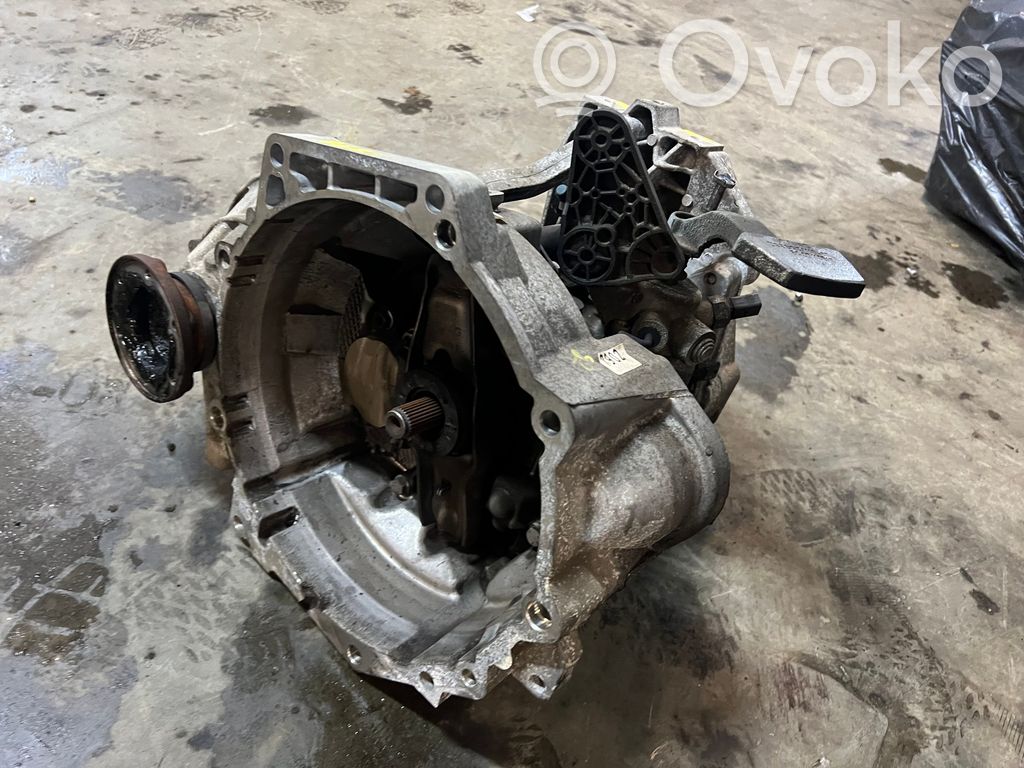 Seat Arona Mechaninė 6 pavarų dėžė 