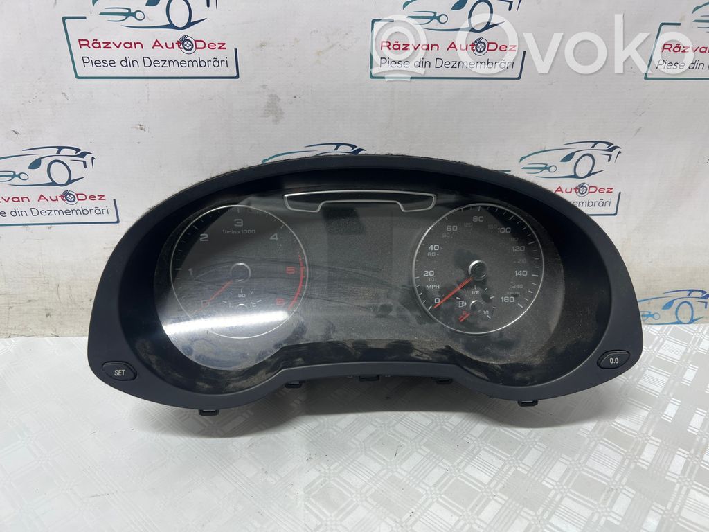 Audi Q3 8U Nopeusmittari (mittaristo) 