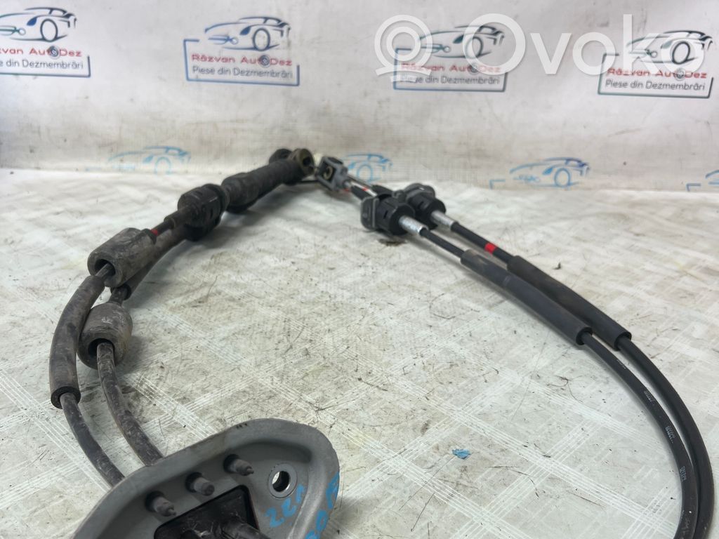 Hyundai Grand Santa Fe NC Gear shift cable linkage 