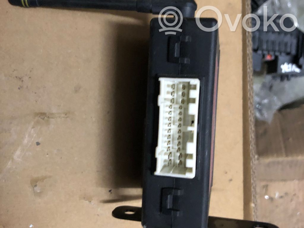 BMW 3 E90 E91 Air suspension control unit module (rear) 