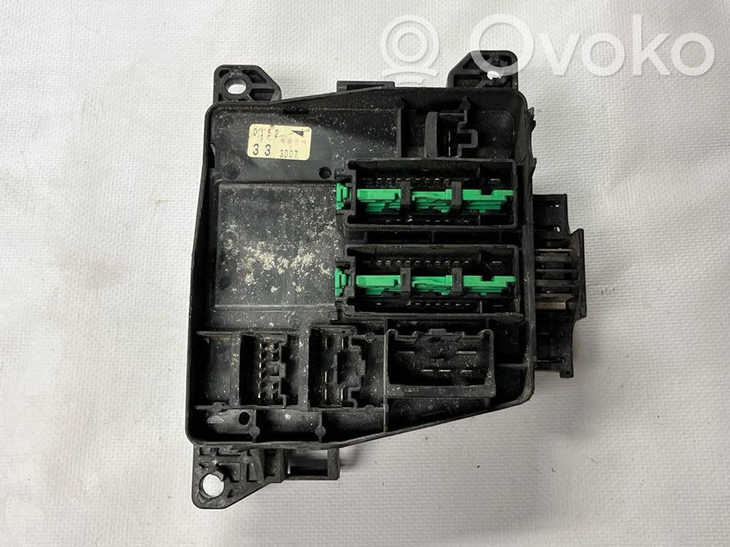 Fuse box set   333D07,0152