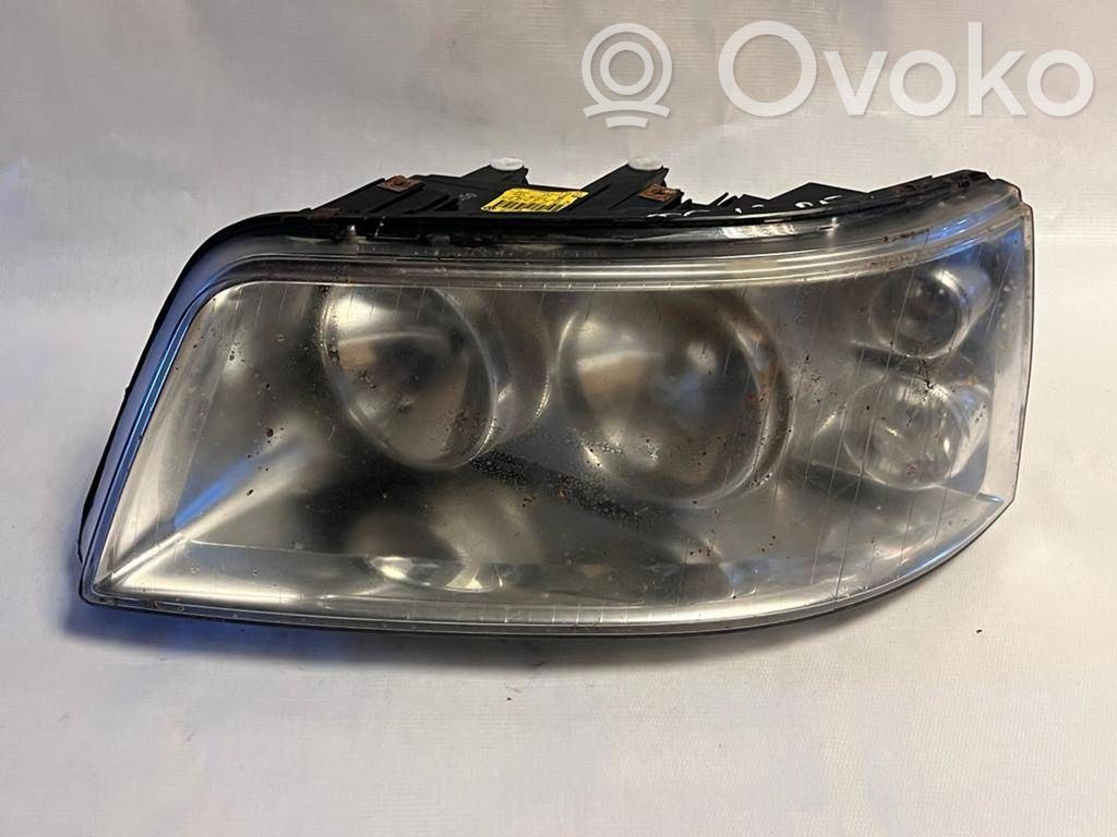 Volkswagen Multivan T5 Lampa przednia 