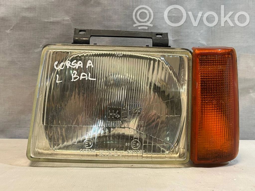 Opel Corsa A Priekšējais lukturis 