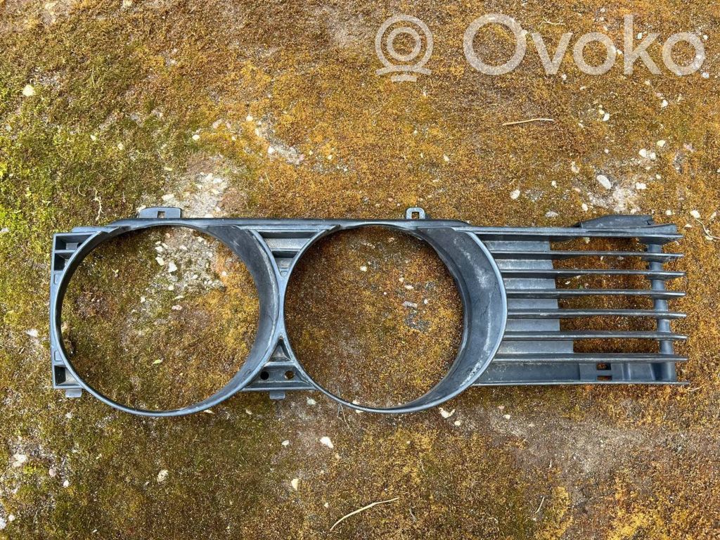 BMW 7 E32 Under headlight/headlamp trim 