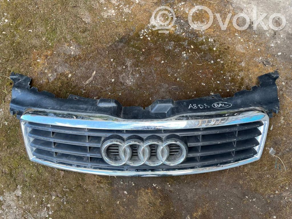 Audi A8 S8 D3 4E Grotelės priekinės 