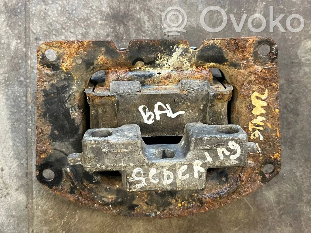 Chrysler Sebring (ST-22 - JR) Engine mount bracket 