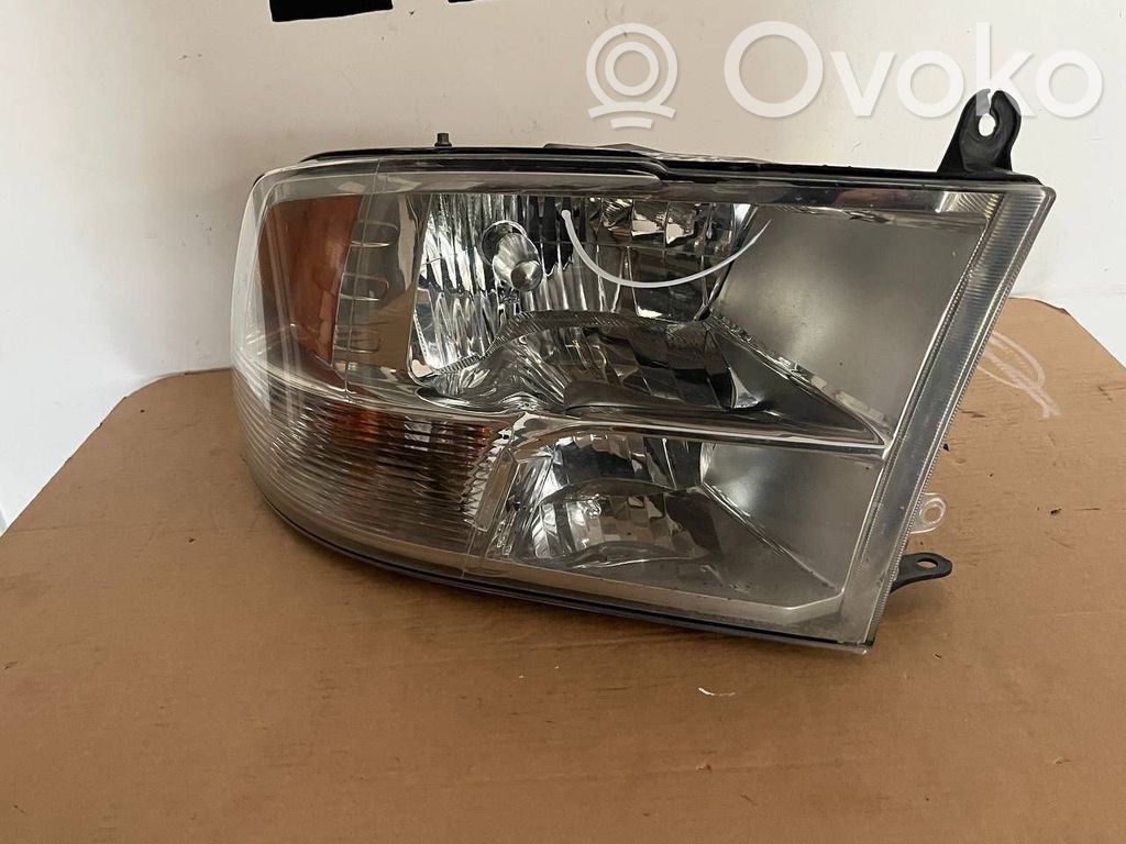 Dodge RAM 1500 DR Scheinwerfer 