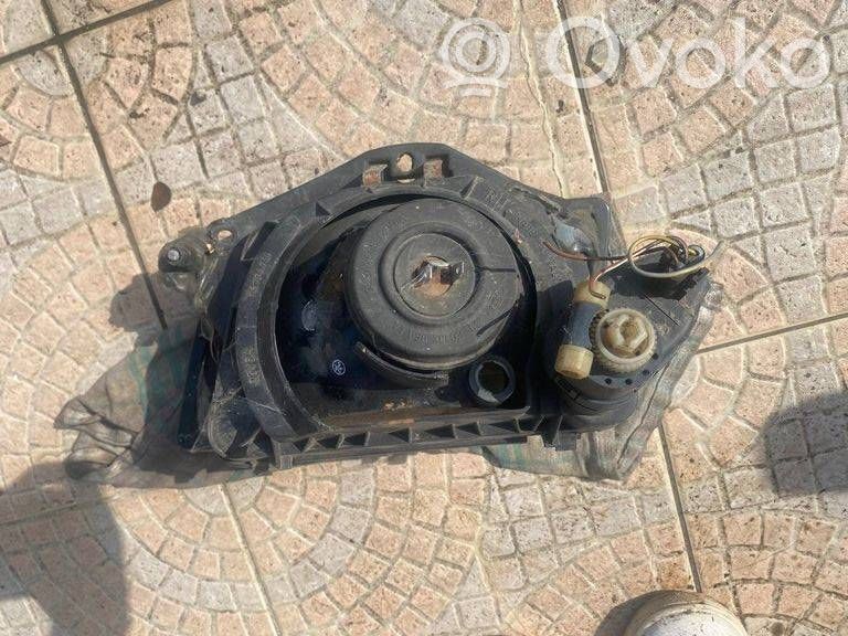 Ford Fiesta Headlight/headlamp 