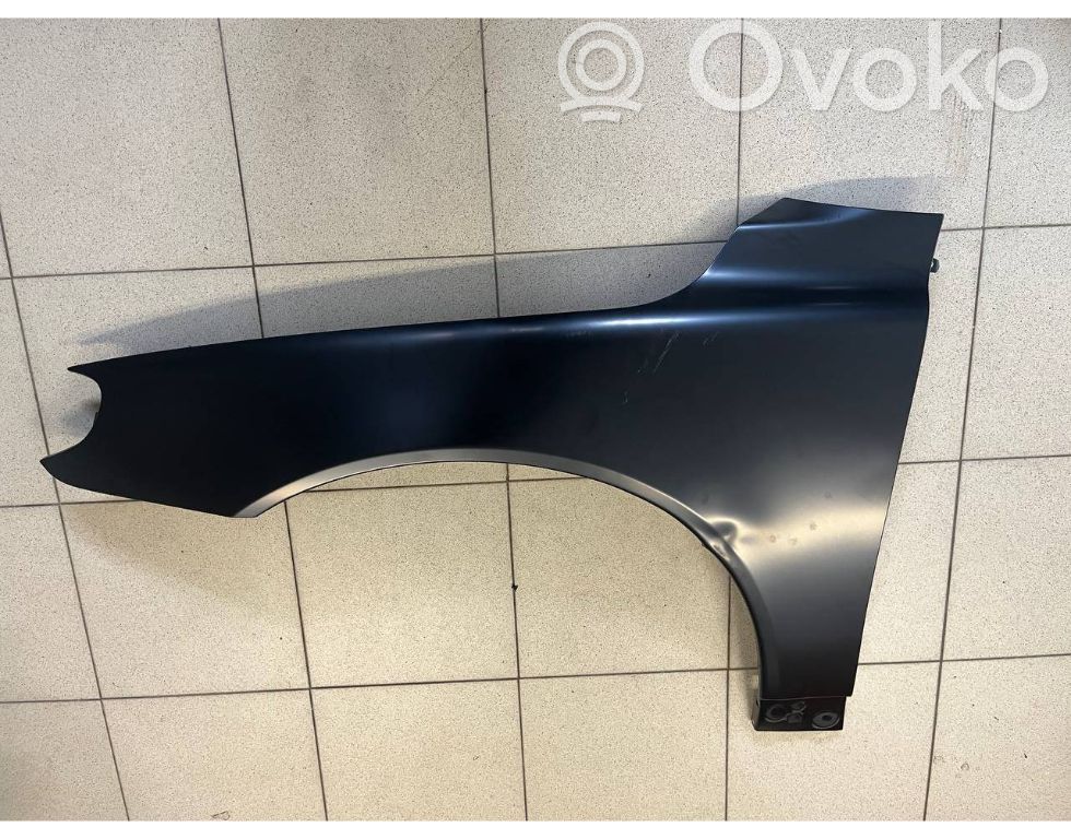 Volvo V70 Błotnik przedni 