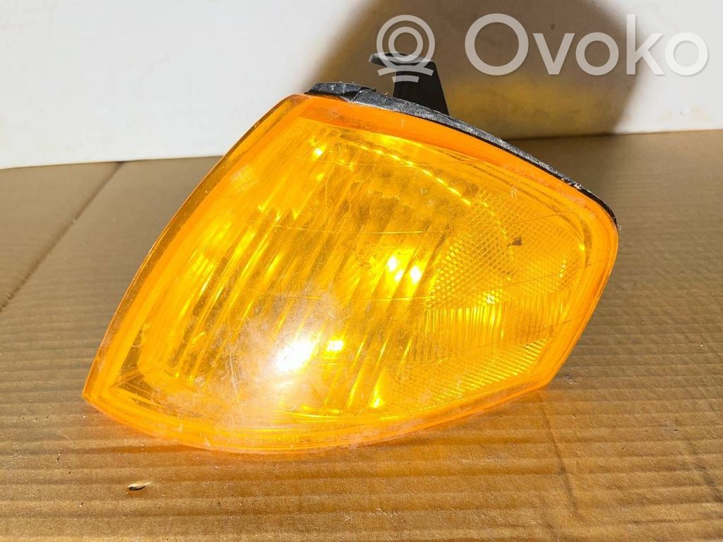 Mazda 323 F Frontblinker 