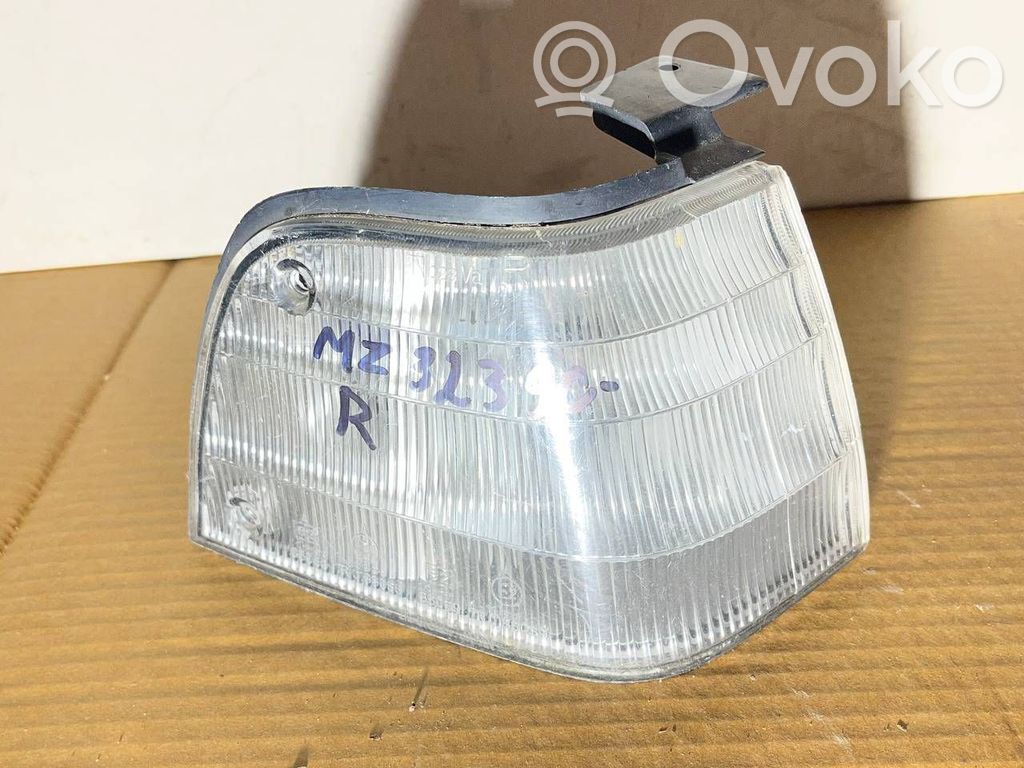 Front indicator light   21661247R