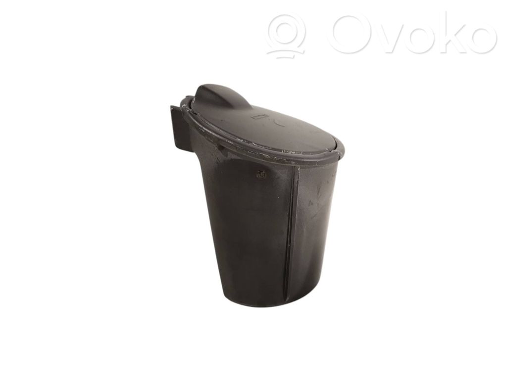 Volvo V70 Ashtray (front) 