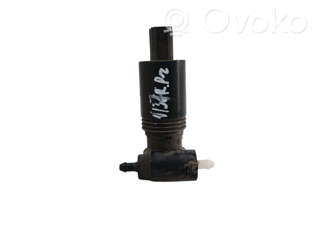 Volvo XC60 Windscreen/windshield washer pump 