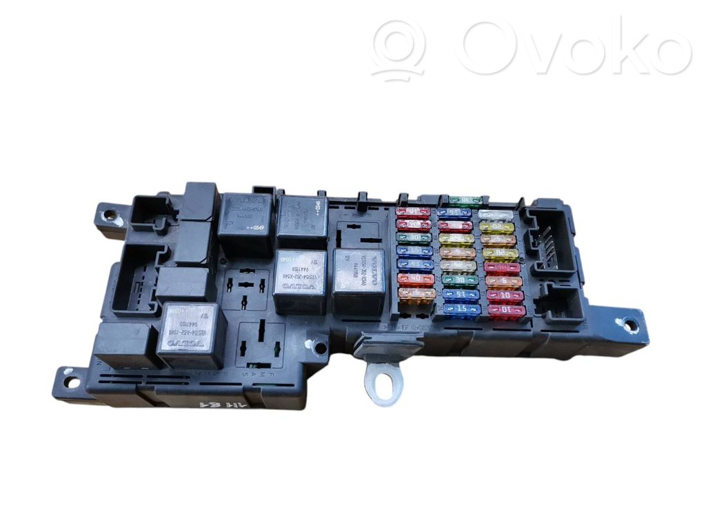 Volvo S80 Fuse module 