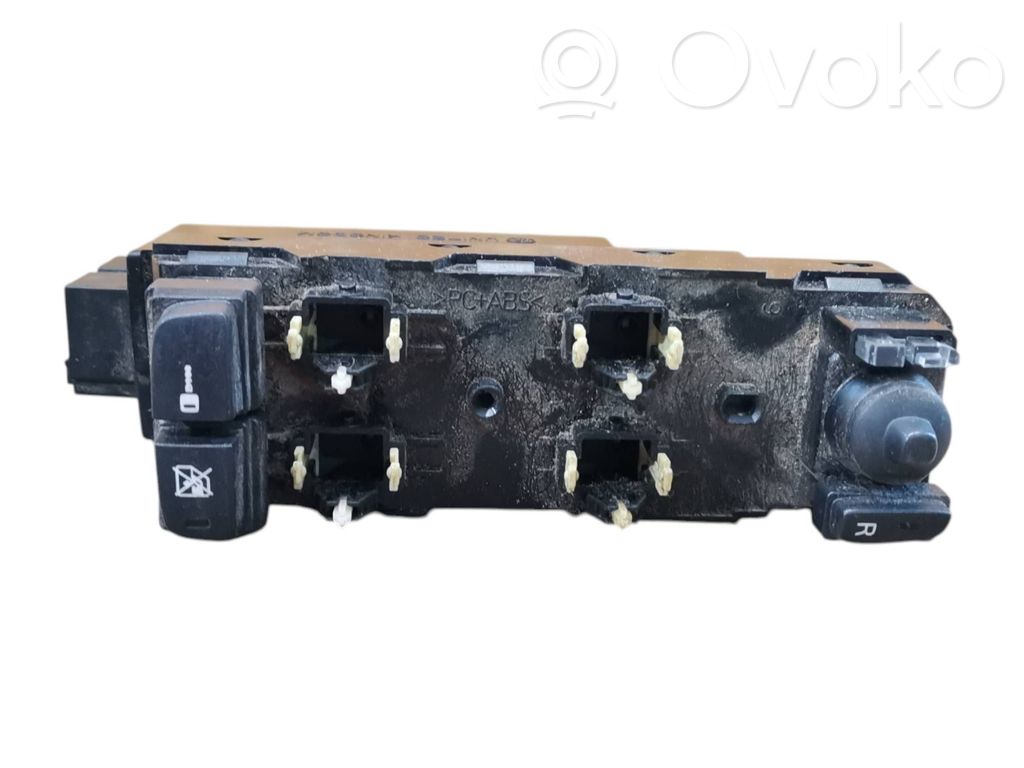 Volvo XC90 Electric window control switch 