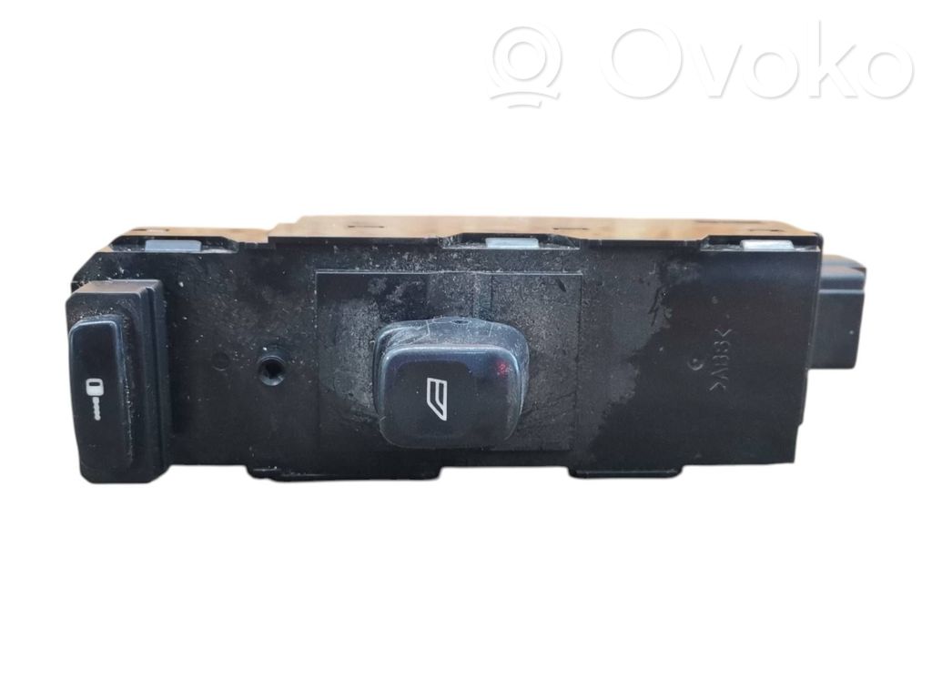 Volvo XC70 Electric window control switch 