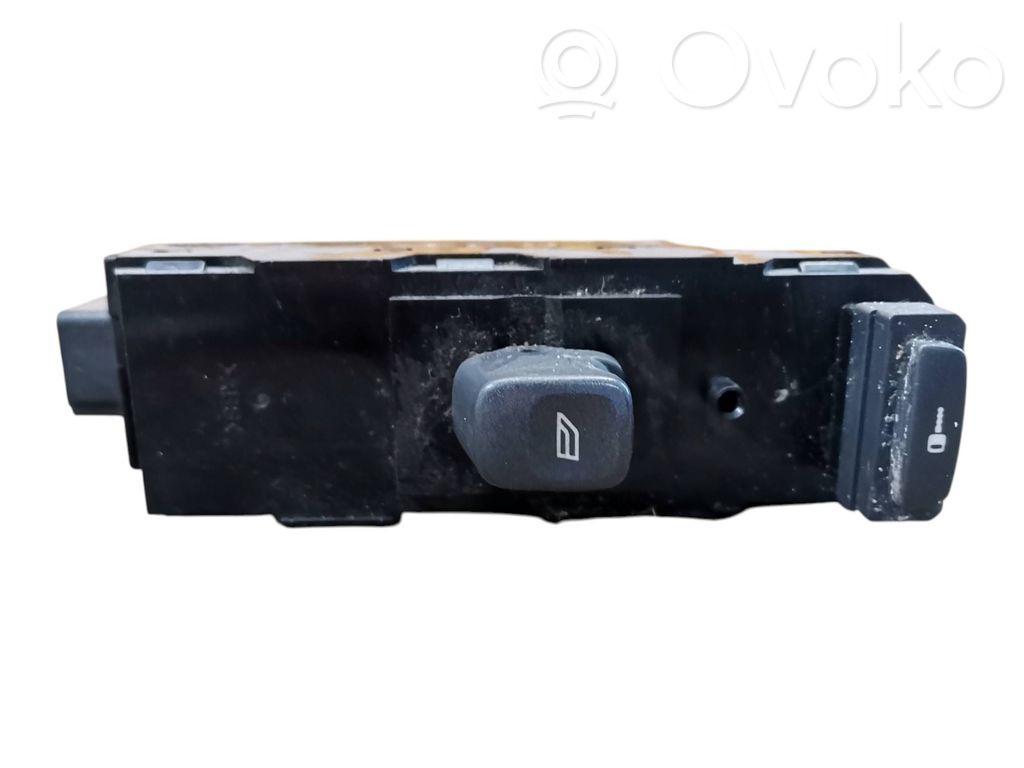 Volvo S60 Electric window control switch 